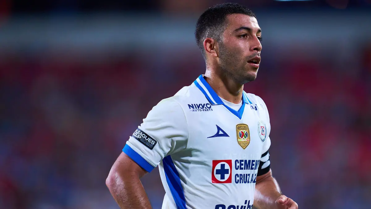 Erik Lira cierra su salida de Cruz Azul rumbo al Mónaco