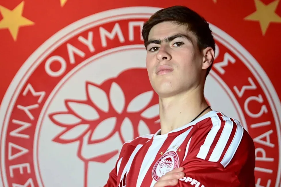 ¿Grecia será el nuevo impulso para La Hormiga González? Así les fue a los mexicanos en el futbol griego